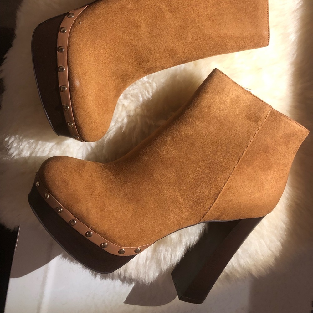 Brand new platform shoes from Report!